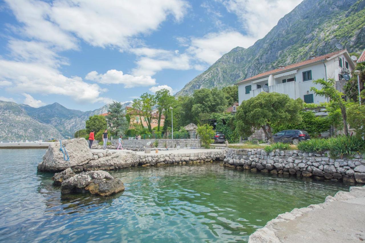 Villa Iva Kotor Luaran gambar