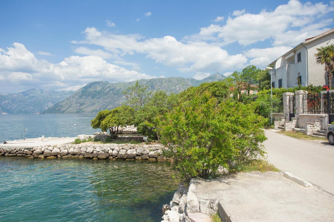 Villa Iva Kotor Luaran gambar