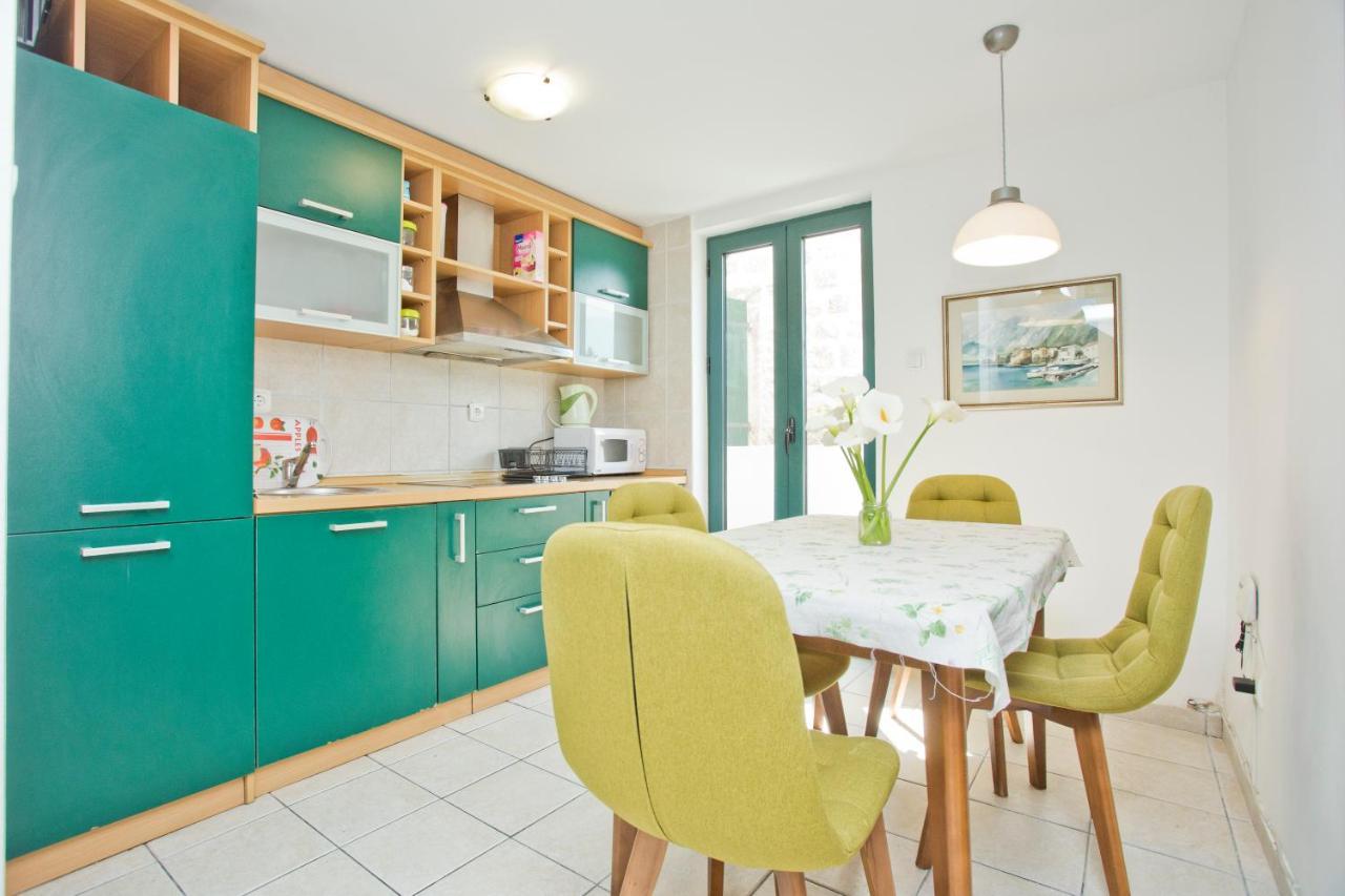 Villa Iva Kotor Luaran gambar