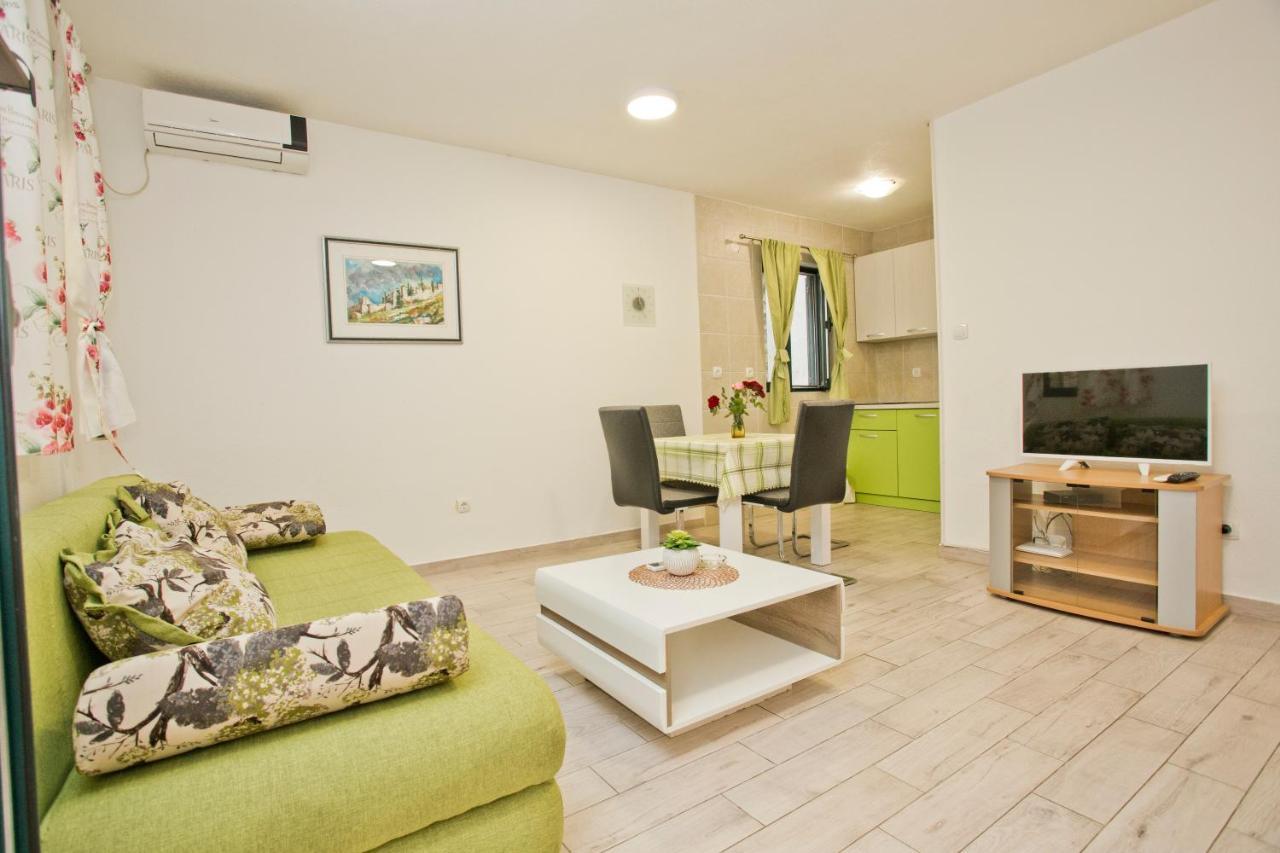 Villa Iva Kotor Luaran gambar