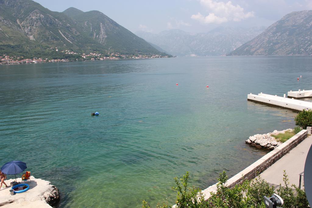 Villa Iva Kotor Luaran gambar